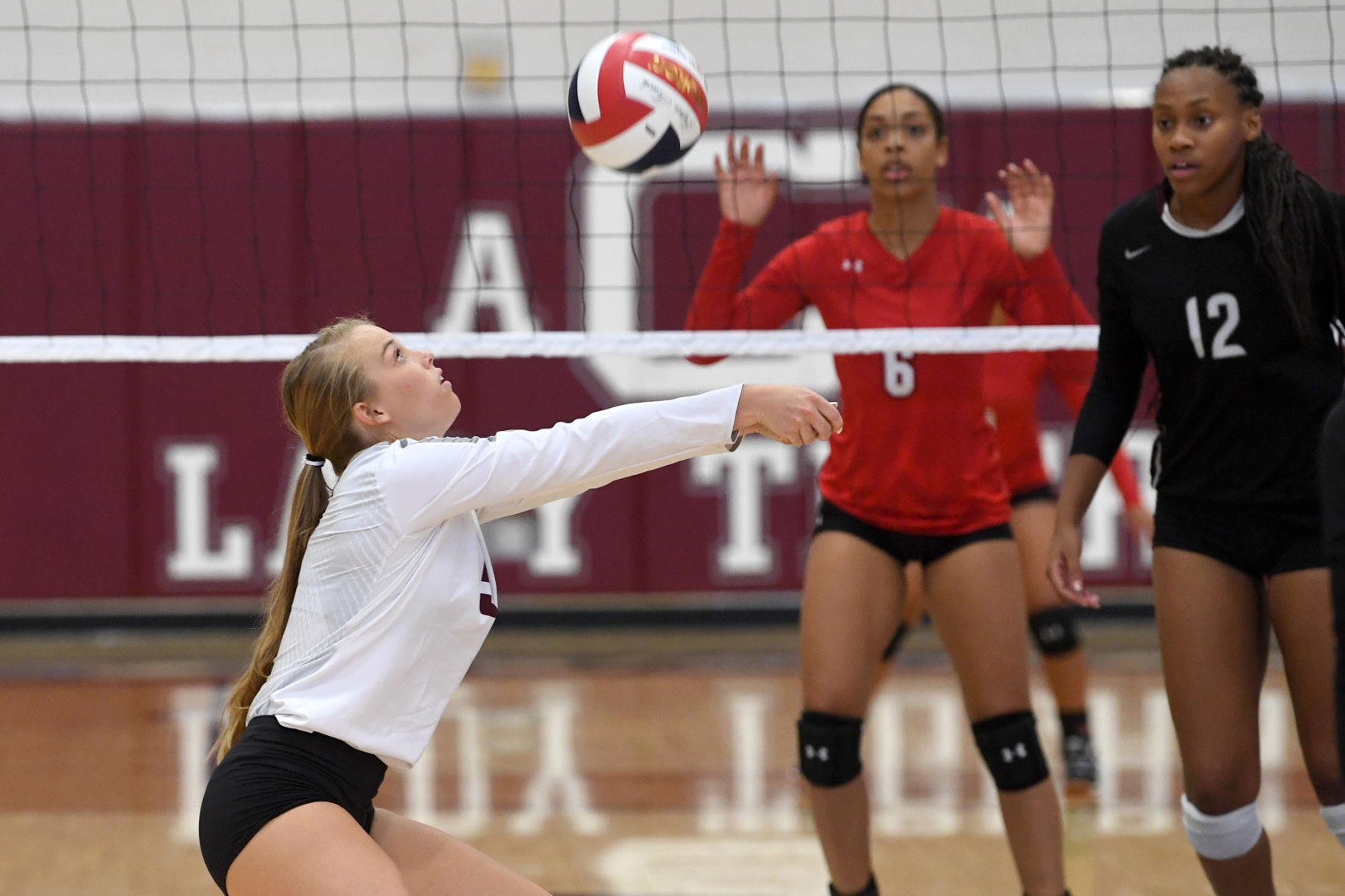 A&M Consolidated vs. Manor volleyball